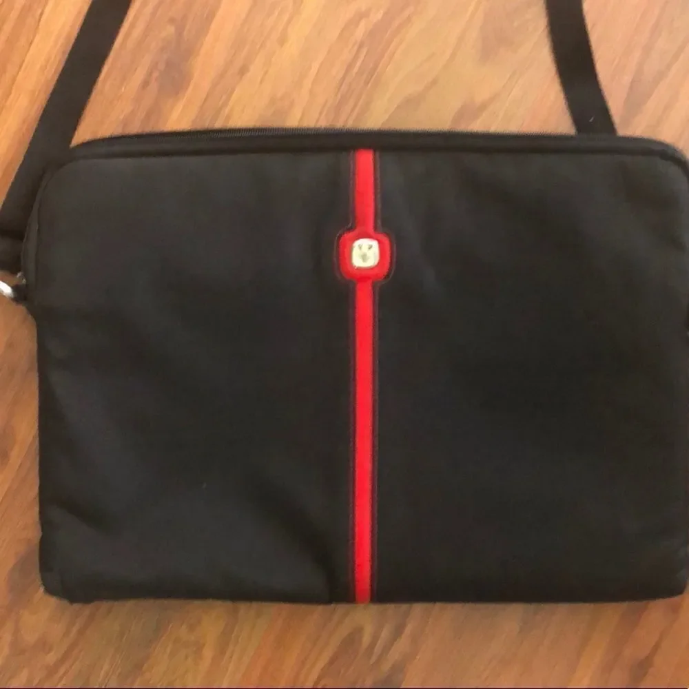 Wenger Black and red laptop Swiss army padded bag case